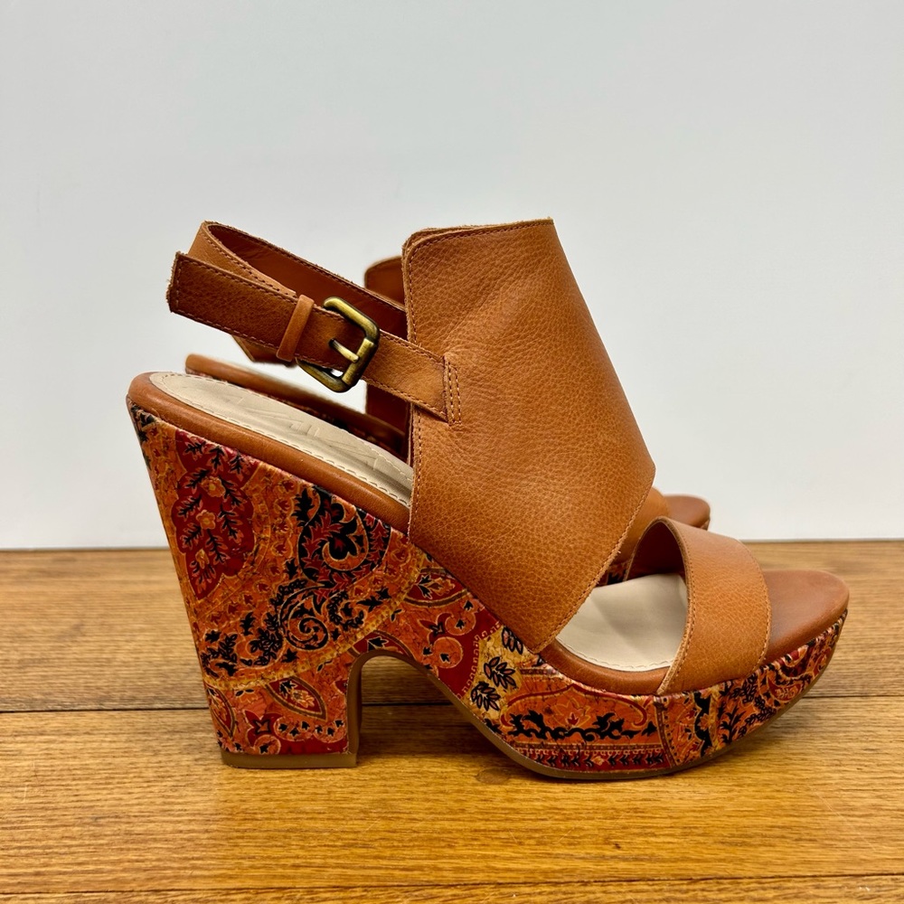 Patterned Leather Platform Sandals - image 2